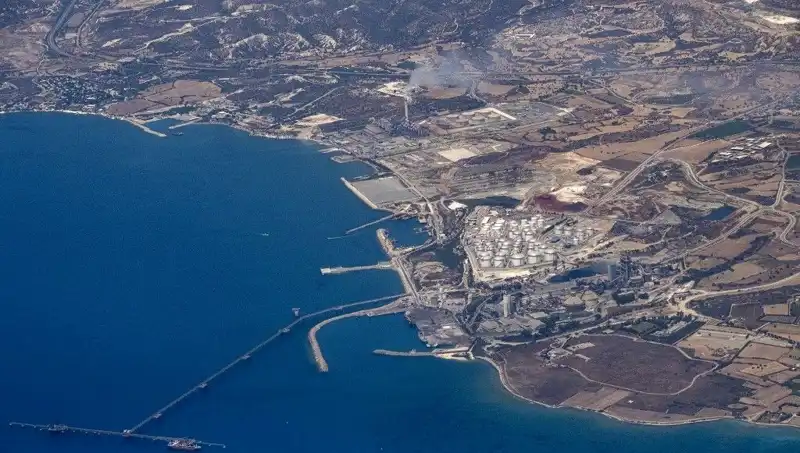 ABD Gemi Konvoyu, İsrail'e Silah Taşıyor: Limasol'dan Geçiş Yapacak