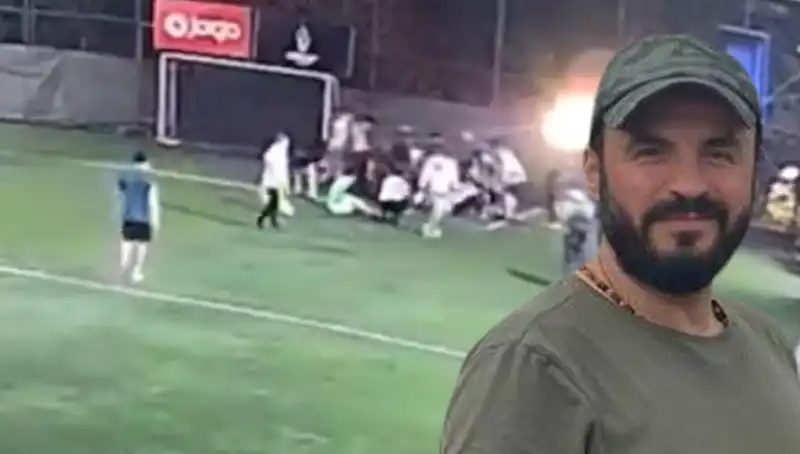 Halı Sahada Kalp Krizi Geçiren Futbolcu Hayatını Kaybetti