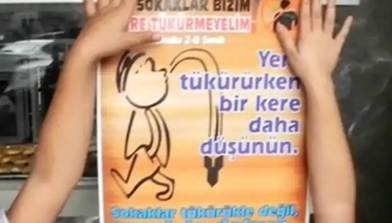 Yere Tükürdüğü İçin Altıncı Ceza Kesen Genç, Tepkilerin Hedefi Oldu