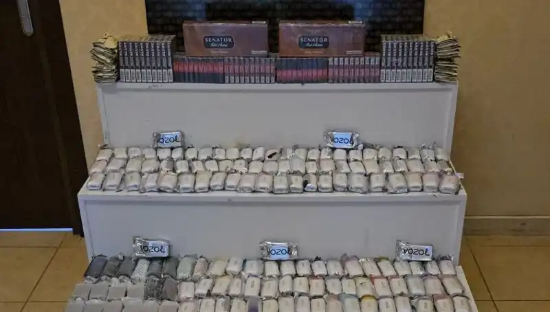 Gümrük Kaçağı Sigara Operasyonunda Yüzlerce Koli Ele Geçirildi!