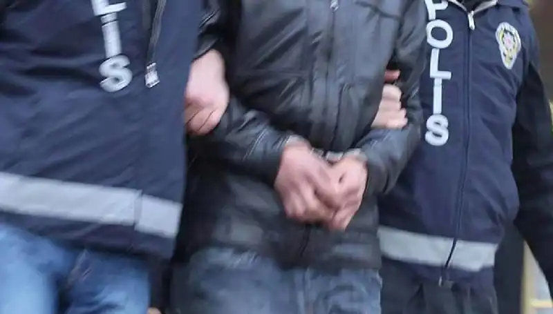 Osmaniye'de Uyuşturucu Operasyonu: 7 Kişi Tutuklandı, Baskınlar Devam Ediyor