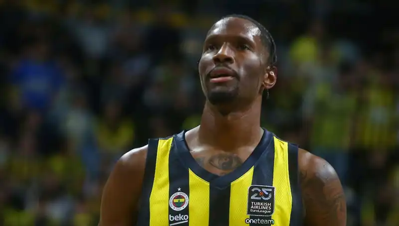 Nigel Hayes-Davis'in Yeni Takımı: Beklenmedik Bir Karar!
