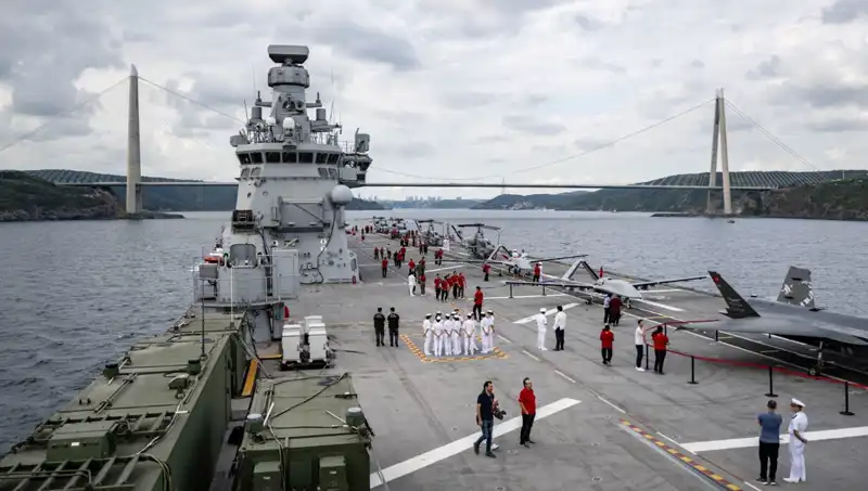TCG Anadolu Gemisi, Sarayburnu'ndan Dünyaya Açılıyor!