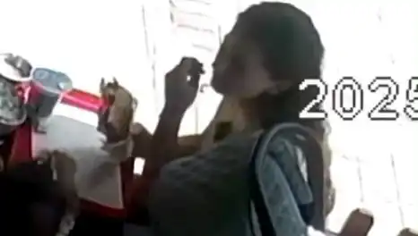 Tostta Saç Krizi! Kadın Saçını Kesip Yemeğine Koydu, Olay Büyüdü