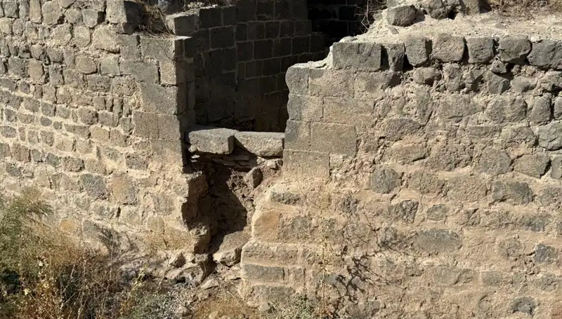 Diyarbakır'da Tarihi Saint George Kilisesi'ni Kurtaran Şaşırtıcı Kitabe Bulundu