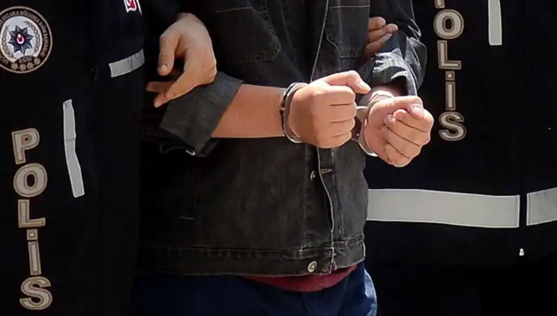 Kayseri'de Yasa Dışı Silah Ticareti Operasyonu: İki Zanlı Elde Edildi!