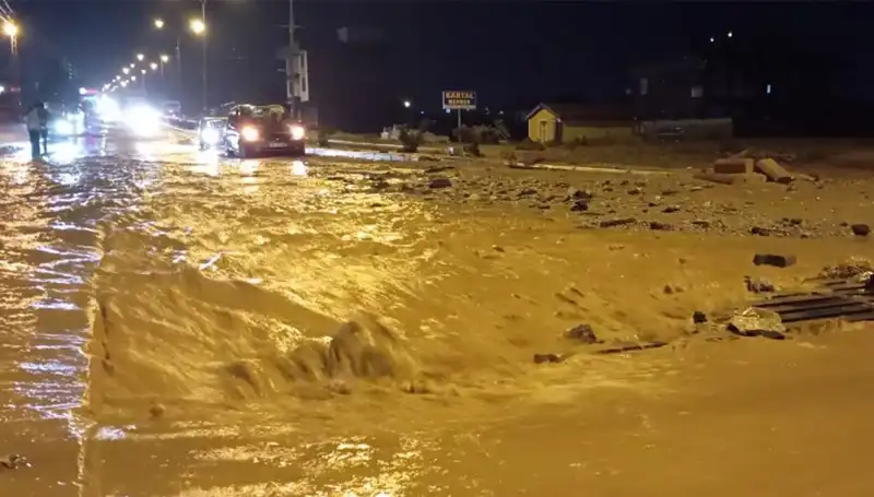 Konya ve Ankara'yı Vuran Sel Felaketi: Son Gelişmeler ve Kurtarma Çalışmaları
