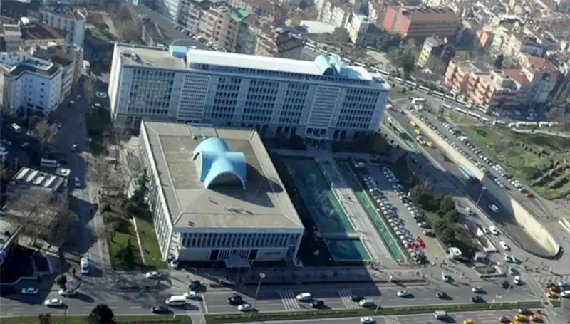 İBB Soruşturmasında WhatsApp Grubunun Sırları Gün Yüzüne Çıkıyor
