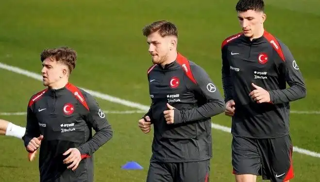 Fenerbahçe ile Anılan Milli Yıldız Galatasaray'a İmza Atıyor