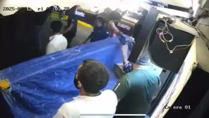 Ortaköy'de Geceye Damga Vuran Tekme Tokat Kavga Detayları!