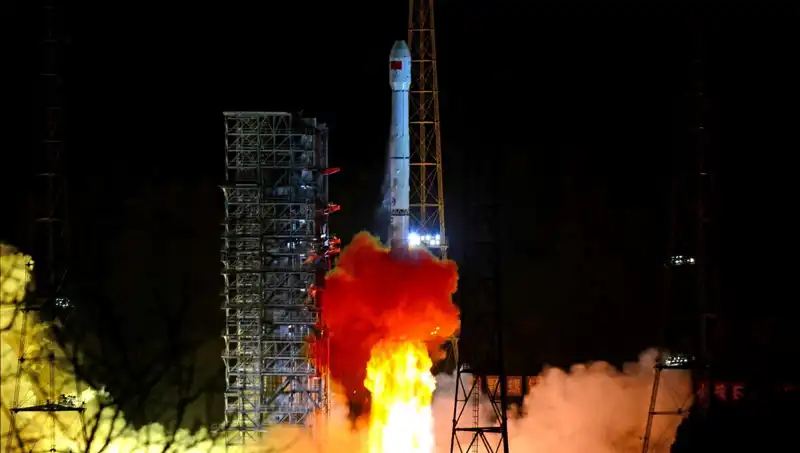 Çin, Uzaya Tienvın-2 Asteroid Keşif Aracını Gönderdi!