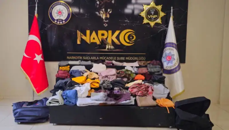 Türkiye'de 32 Kilo Metamfetamin ile Yakalanan Şüpheli Çetesine Darbe!
