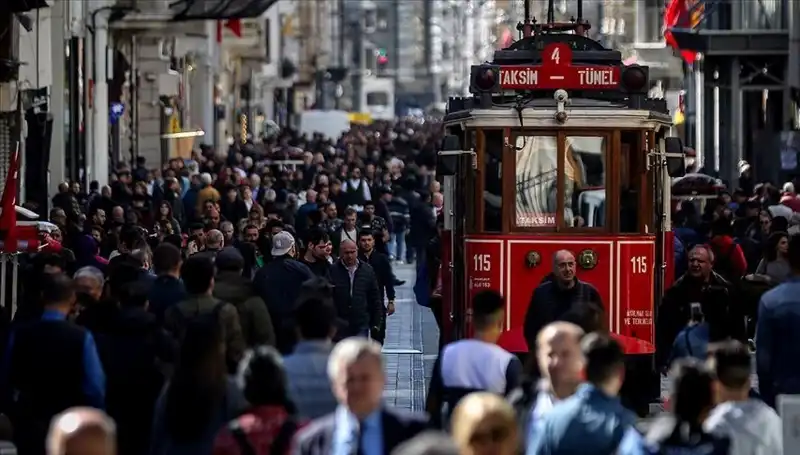 Türkiye'nin Nüfusu Yükseliyor: Yeni Verilerle Geleceğe Bakış