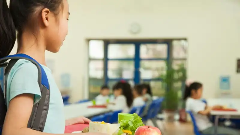 İspanya'da Obezite Sorununa Radikal Çözüm: Yağlı Yiyecekler Menülerden Çıkıyor