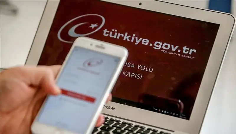 E-Devlet ile Hayatınızı Kolaylaştırın: 8 Bini Aşan Hizmet Bakan Kacır'dan Açıklandı