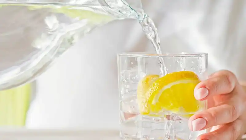 Limonlu Su Tüketiminin Sağlık Üzerindeki Şaşırtıcı Etkileri