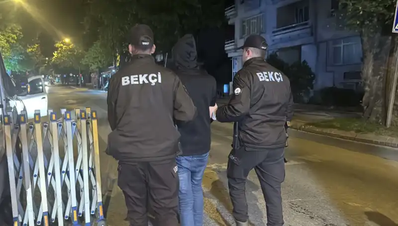 Edirne’de 4 Düzensiz Göçmen Yakalandı: Kaçış Planları İflas mı Etti?