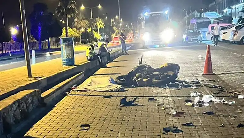 Alanya'da Motosiklet Kazası: Gençlerin Hayatını Karanlığa Sürükleyen Anlar