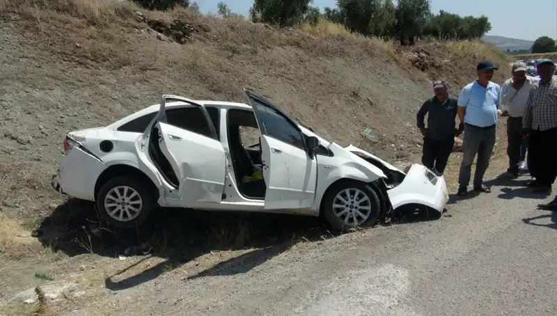 Kilis'te Trajik Kaza: Otomobiller Çarpıştı, Yaralılar Hastaneye Kaldırıldı