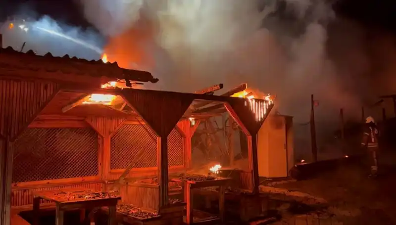 Şile’de Altı Gözleme Restoranı Korkunç Yangınla Yok Oldu!