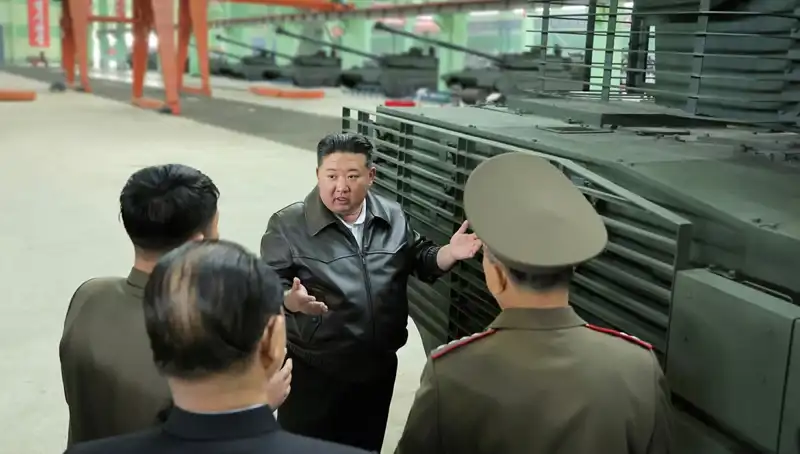 Kuzey Kore Lideri Kim Jong-un'dan "Modern Savaş" Vurgusu: Üretimin Önemi!
