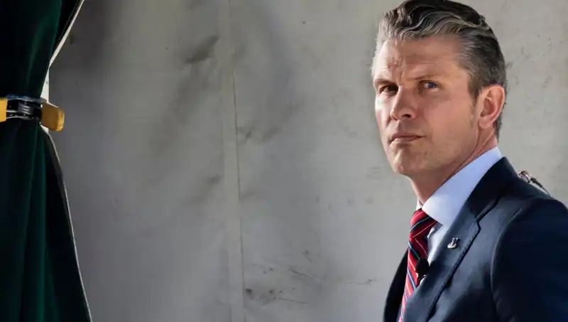 Eski Danışmandan İki Pete’in Hikayesi: Paranoya ve Takıntı Dolu Bir Hayat