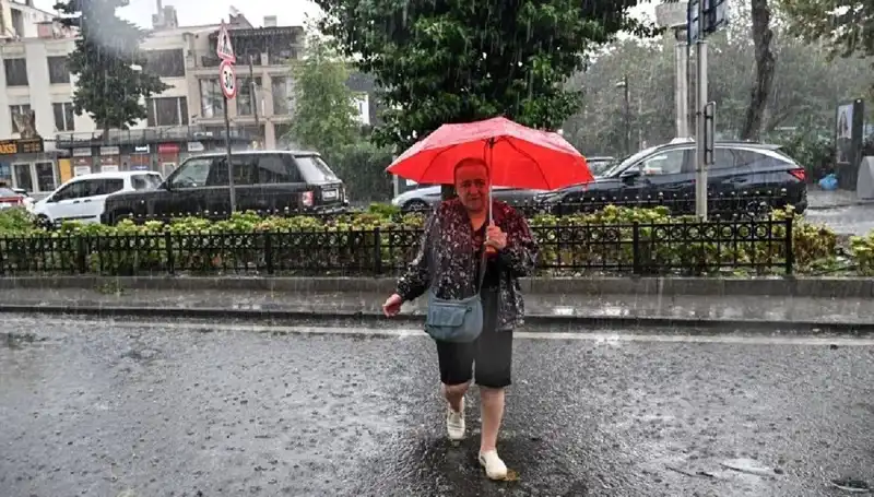 Türkiye'nin Bazı Bölgelerine Beklenen Sarı Kodlu Yağış Uyarısı Geldi