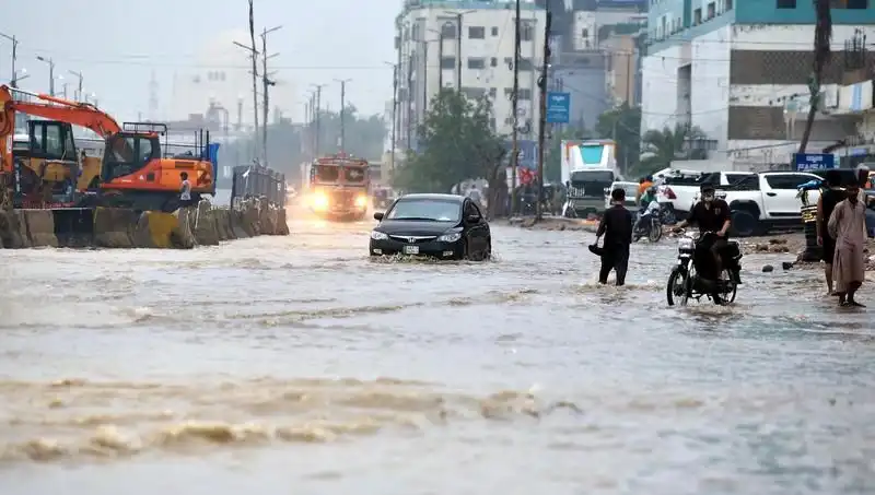 Pakistan'da Muson Yağmurlarının Getirdiği Felaket: Ölü Sayısı Alarm Veriyor