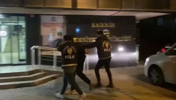 Galatasaray Taraftarını Yaralayan Şüpheli Yakalandı: Olayın Detayları