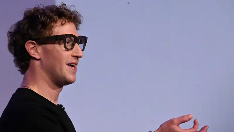 Yeni Dönem: Zuckerberg’in Tanıttığı Akıllı Gözlüklerle Yapay Zeka Dönüşümü